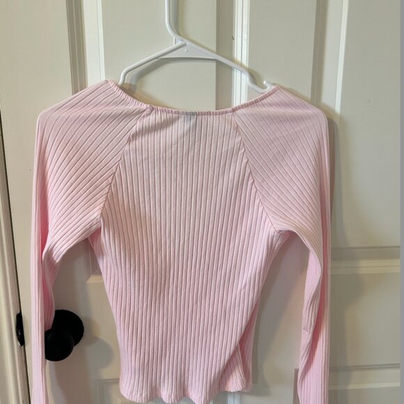 Universal Threads Pink ribbed long sleeve - Picture 2 of 2